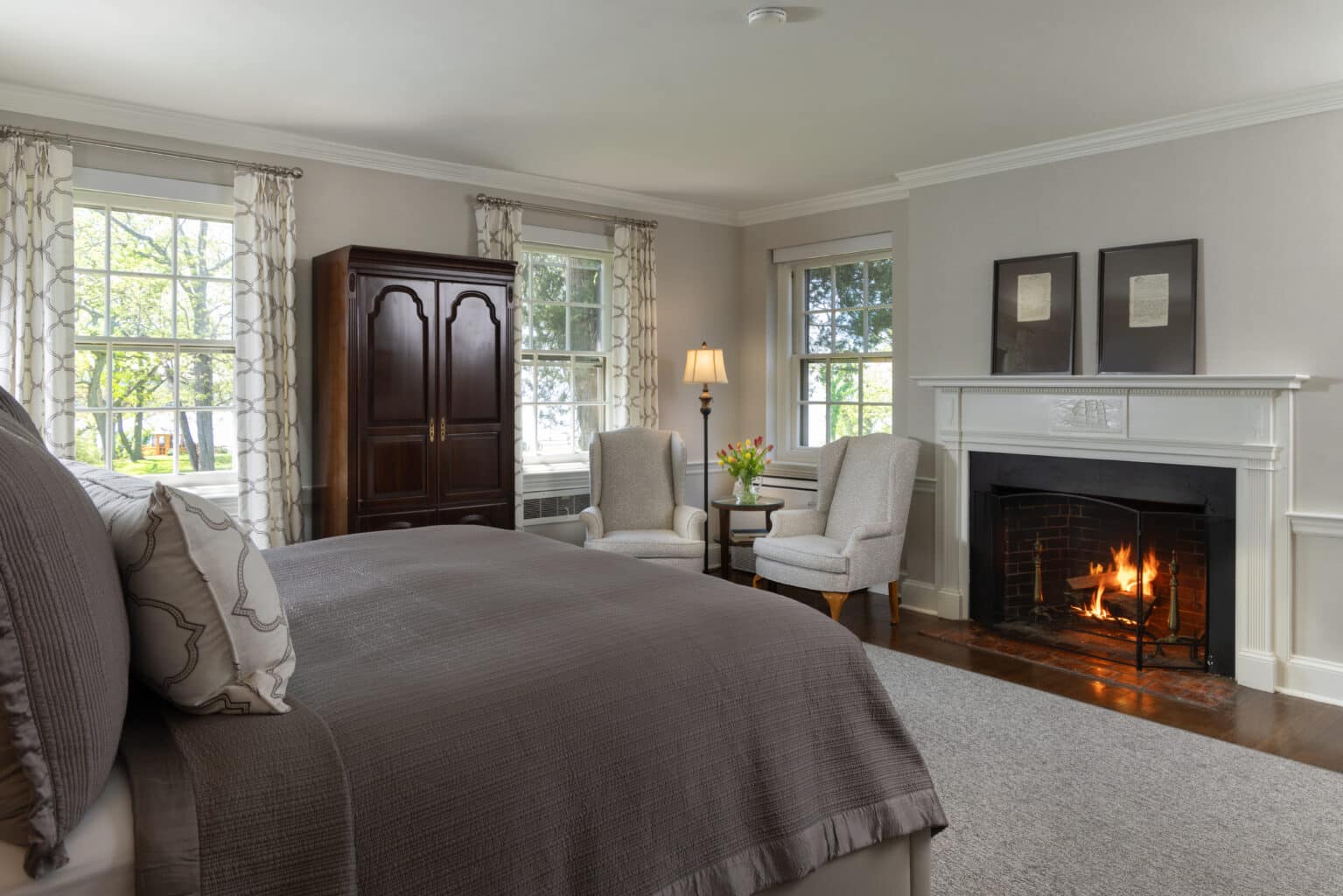 Luxury hotels in Maryland  - Great Oak Manor room, D'Oench