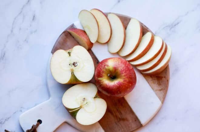 Fresh sliced apples - Photo credit Brooke Boyer